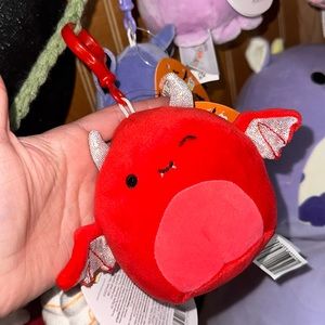KARLIE THE RED DEVIL BAT CLIP 3.5” SQUISHMALLOWS
